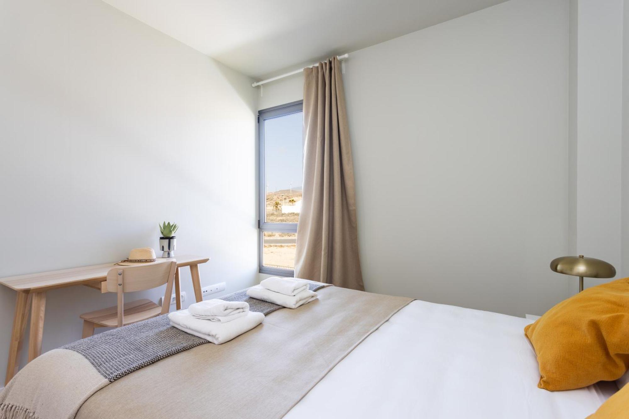 Sea View Apartment *